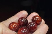 小叶紫檀木材干涩问题解决方法（保养技巧让小叶紫檀常保水润）