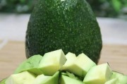 牛油果果实的营养与食用方法（了解牛油果的美食价值，健康生活从此开始）